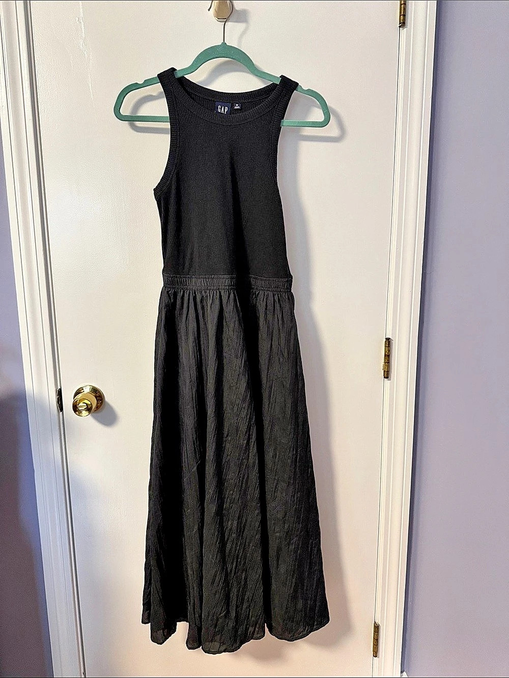 Gap Ribbed Maxi Dress in Black Size Medium Like New